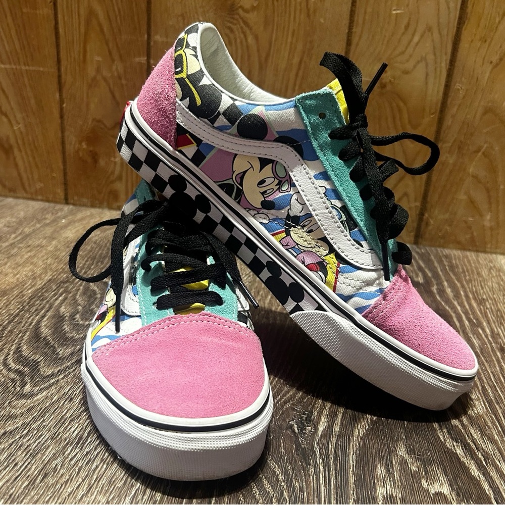 Vans Old Skool Disney 80's Mickey Shoes 90th Anniversary Sneakers Size 7.5M 9W